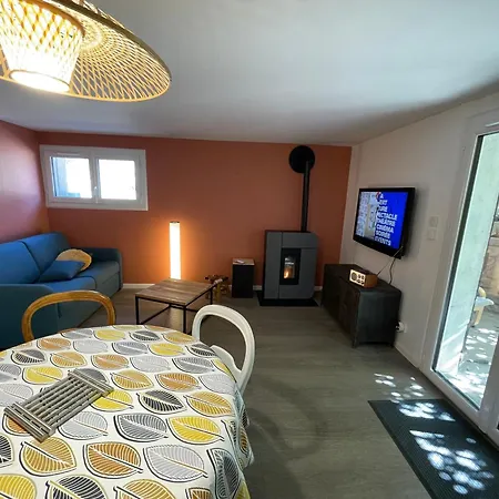 Apartment Marguerite Jardin Piscine Chauffee